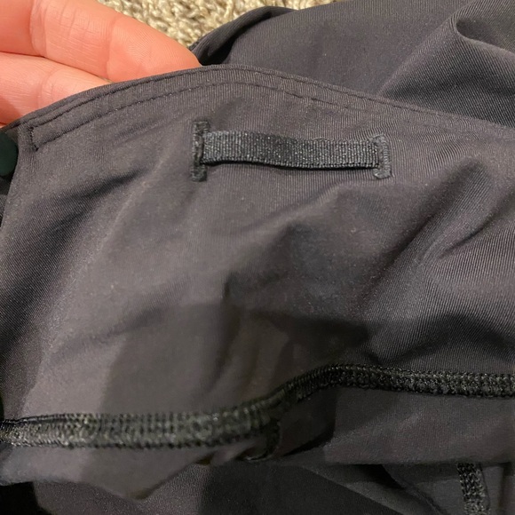 Lululemon crop leggings - Picture 2 of 6
